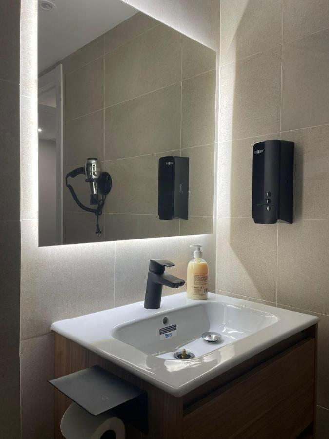 Apartament Bonito Piso Cerca Del Campo De Futbol De Barcelona L’Hospitalet de Llobregat Zewnętrze zdjęcie
